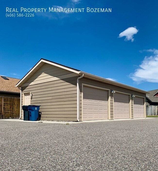 Building Photo - 170 Talon Way