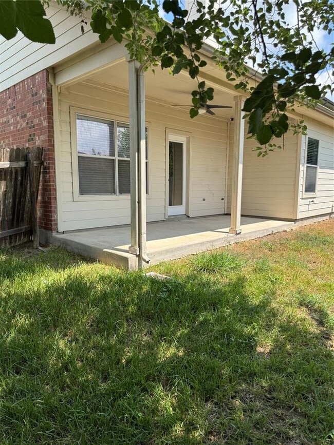 Building Photo - 2306 Brookhollow Terrace