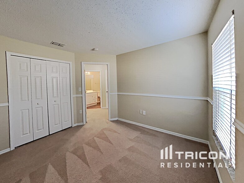 Building Photo - 2434 Sagemont Dr