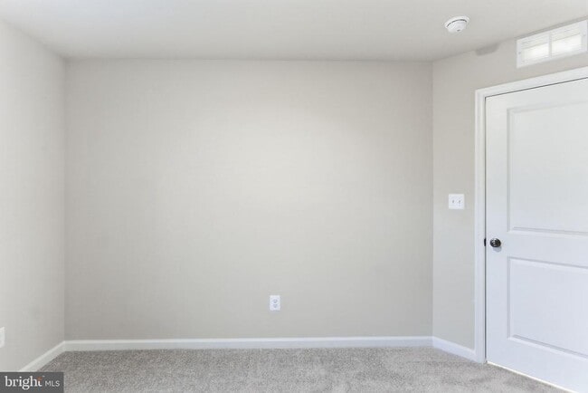 Building Photo - 410 18th Ave