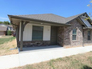 Building Photo - 409 Vail Cir