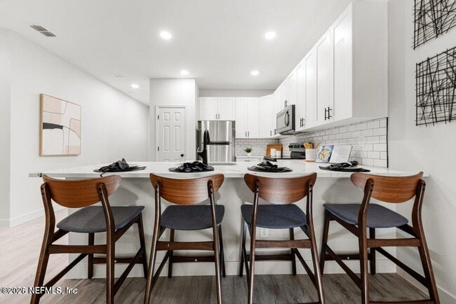 Building Photo - 6020 Bartram Rd