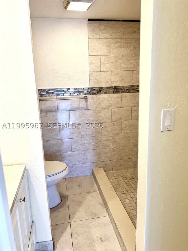Building Photo - 4848 NW 24th Ct