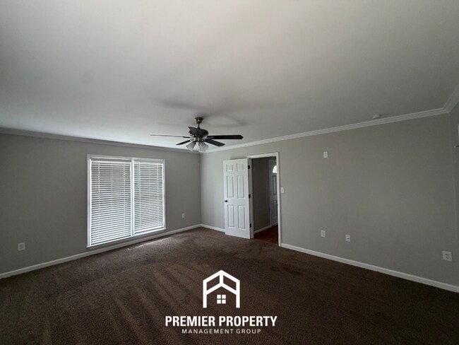 Building Photo - Stunning 3BR/2.5BA Trussville Estate | 1,990 Sq Ft, Stone Fireplace, Garage & Deck