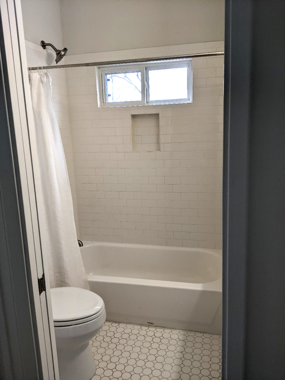 Bathroom Up - 1902 Haskell St