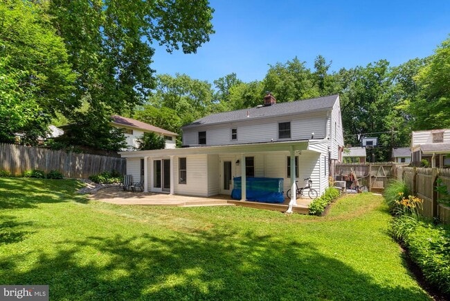 Building Photo - 9504 Wadsworth Dr