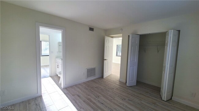 Building Photo - 2610 Providence St