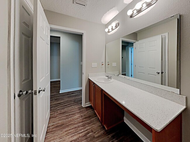 Building Photo - 12667 Sheffield Walk Ln