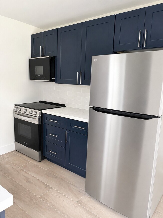 Building Photo - 4329 SW 49th Ct