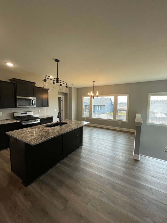 Building Photo - 3419 Laughlin St