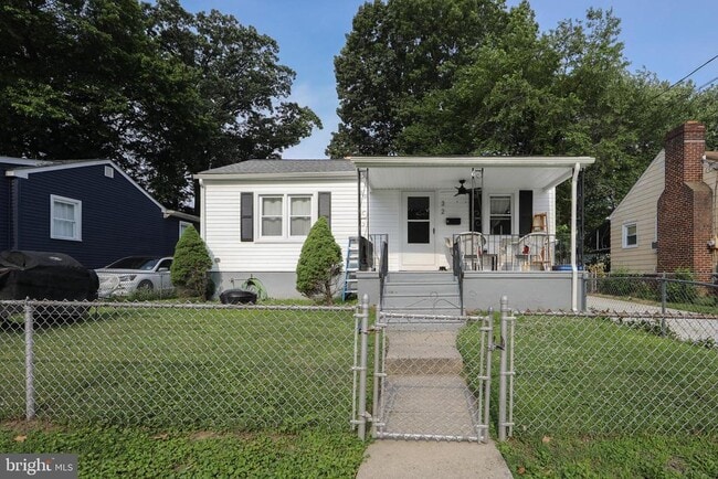 Building Photo - 32 Willis Ave