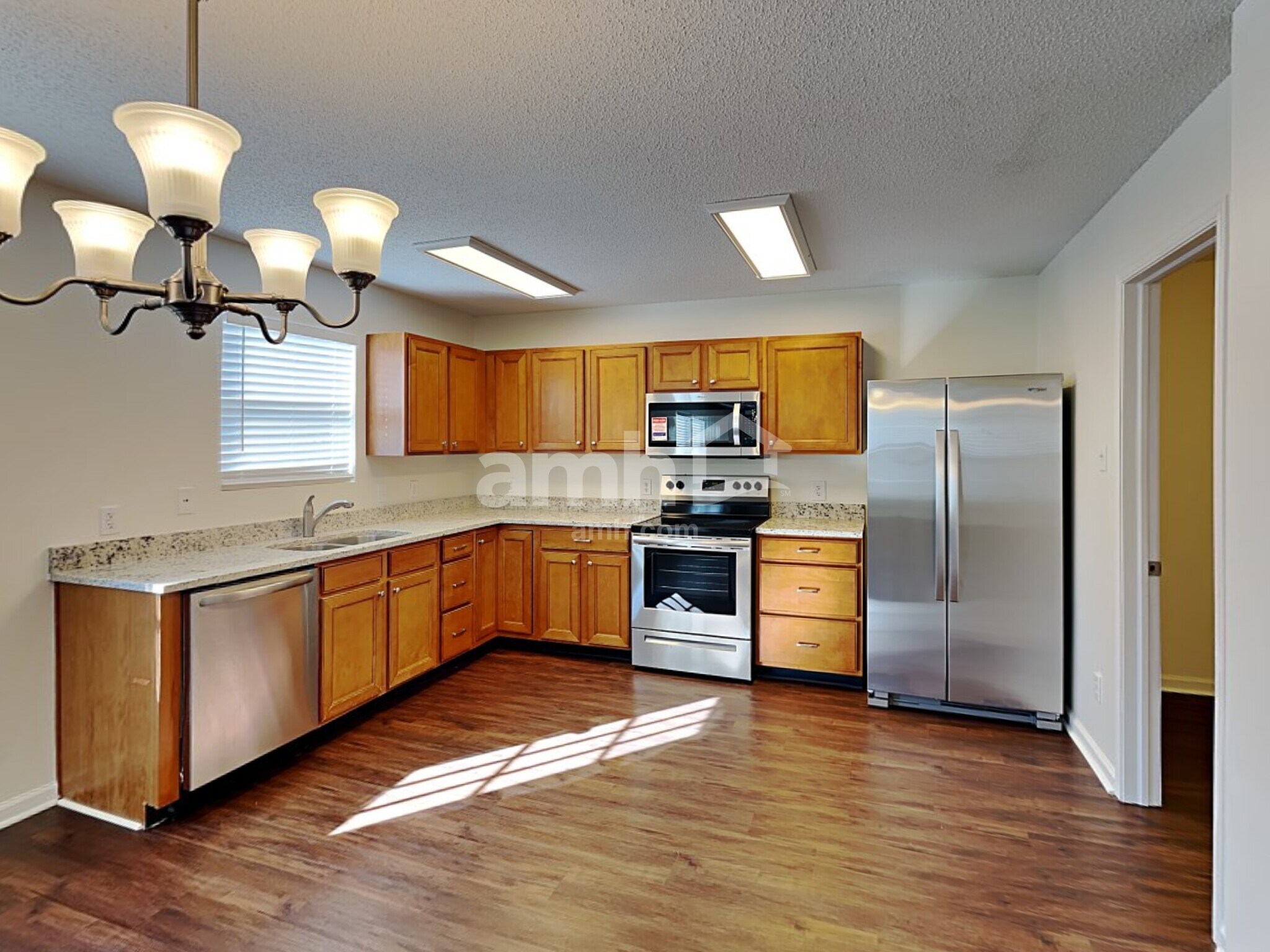 Building Photo - 2142 Olympia Dr