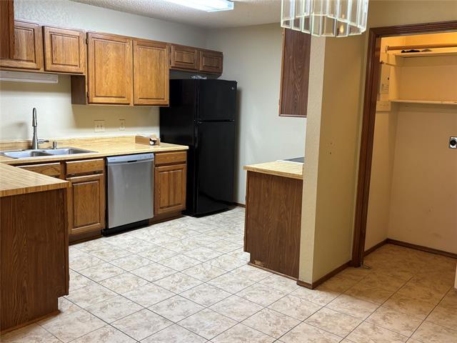 Building Photo - 4748 Veronica Cir