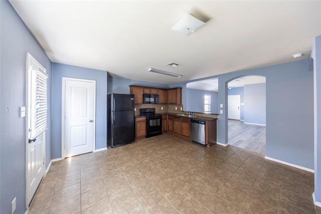 Building Photo - 1203 Rainer Dr