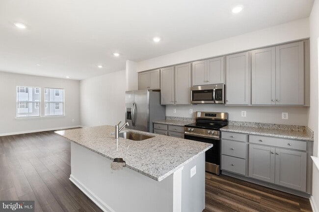 Building Photo - 105 Milburn Dr