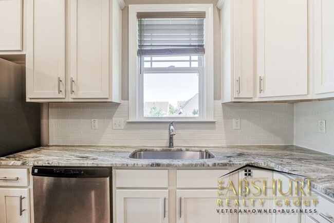 Building Photo - 109 Buck Johnson St