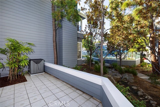 Building Photo - 154 Woodburne