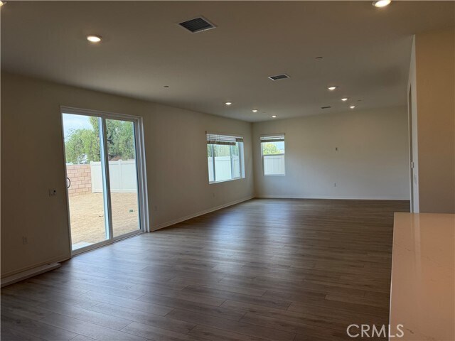 Building Photo - 9707 Babaco St