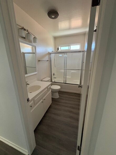 Bathroom - 354 Concord St