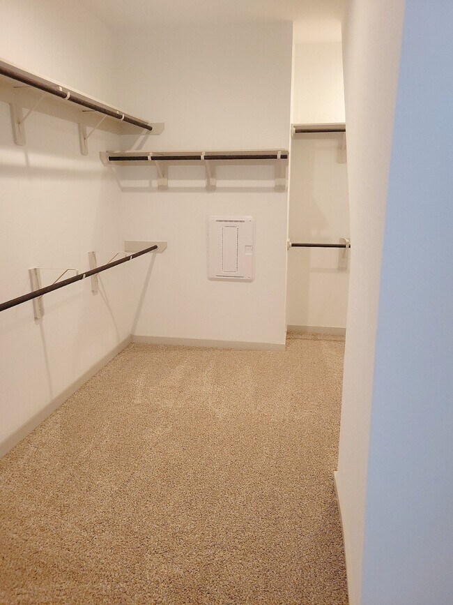 Building Photo - 28434 Eli Eagle St