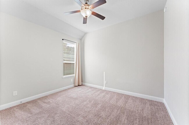 Building Photo - 130 Bloomhill Pl