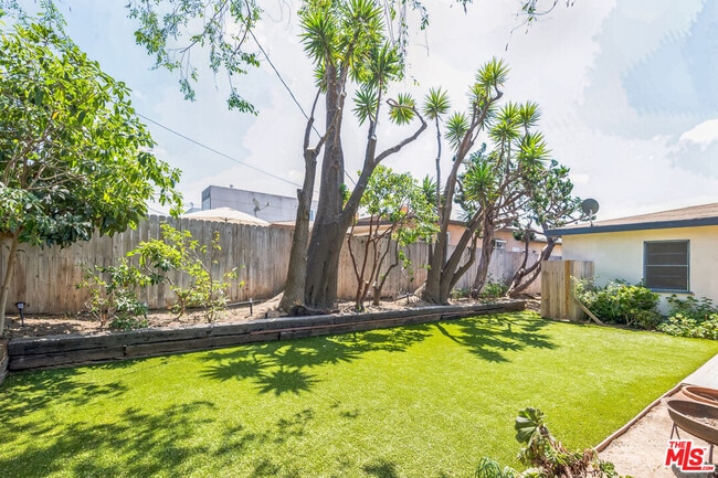 Building Photo - 12753 Appleton Way