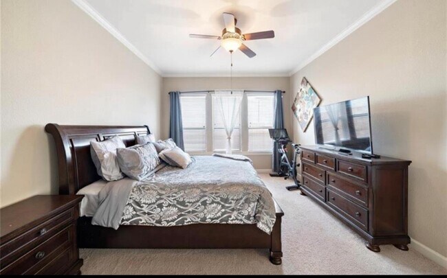 Building Photo - 8727 Seguin Cove Ln