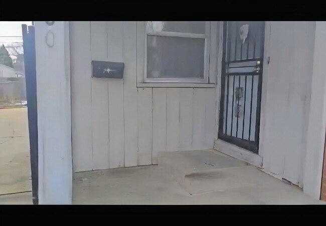 Building Photo - Beautiful 3 Bedroom!!!