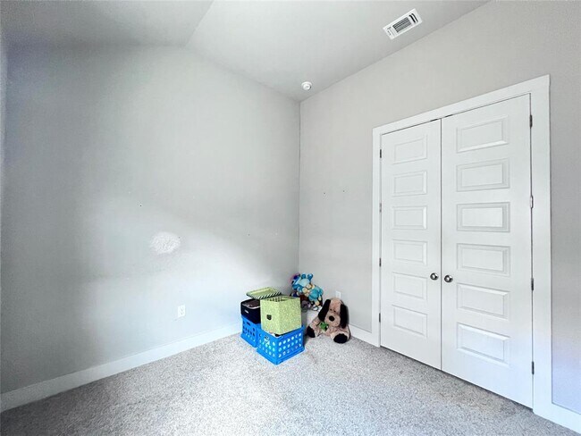 Building Photo - 9616 Grapevine Leaf Dr