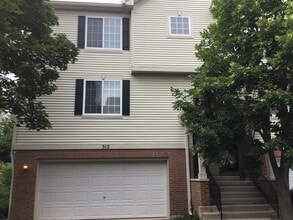 Building Photo - 312 Evergreen Cir