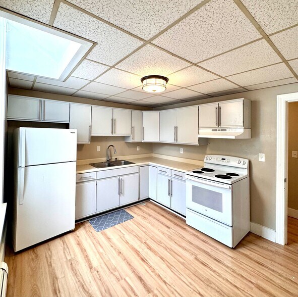 Building Photo - 312 Union St