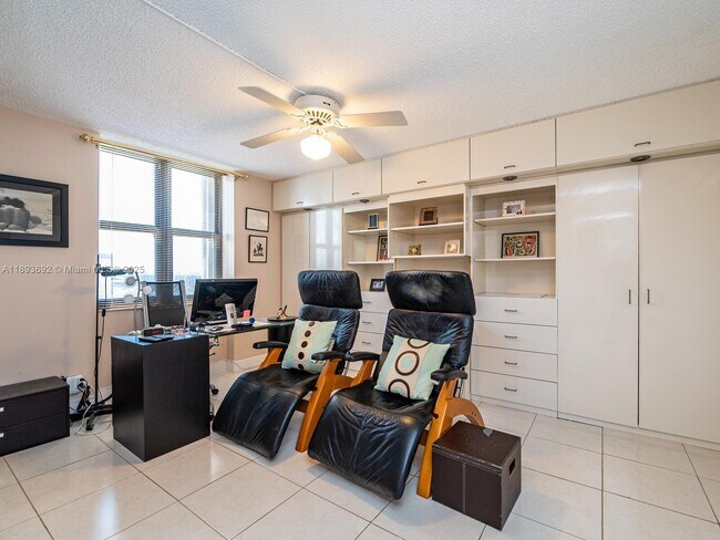 Building Photo - 2401 S Ocean Dr