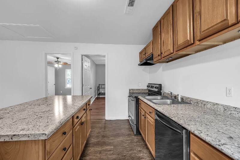 Building Photo - 2007 Wilson St