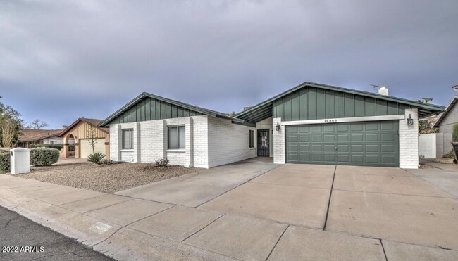Building Photo - 10866 E Mercer Ln