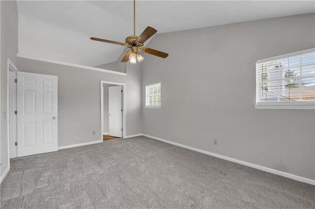 Building Photo - 4890 Evergreen Valley Way
