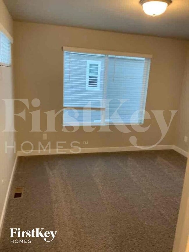 Building Photo - 11123 Murrelet Dr