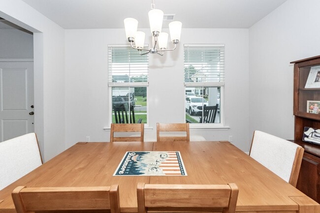 Building Photo - 6976 Pumpkinseed Dr