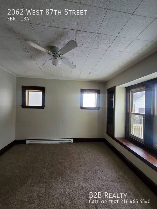 Building Photo - 2062 W 87th St