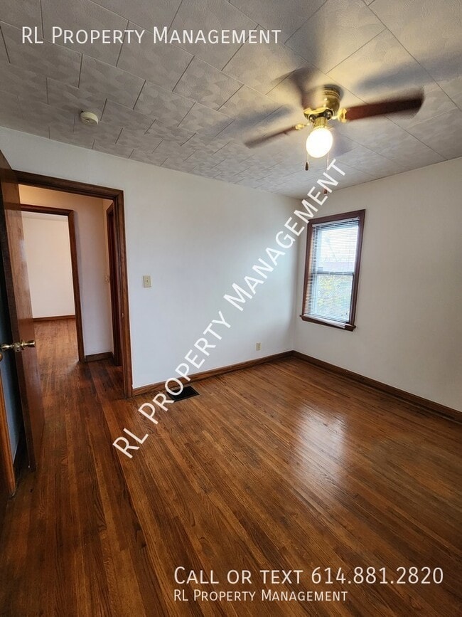 Building Photo - WAIVED APPLICATION FEES WITH SIGNED LEASE!...