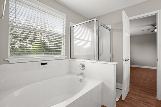Building Photo - 424 Emma Rose Trail