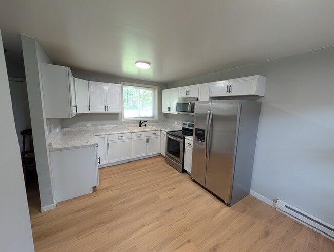Building Photo - 37055 N Capillo Ave