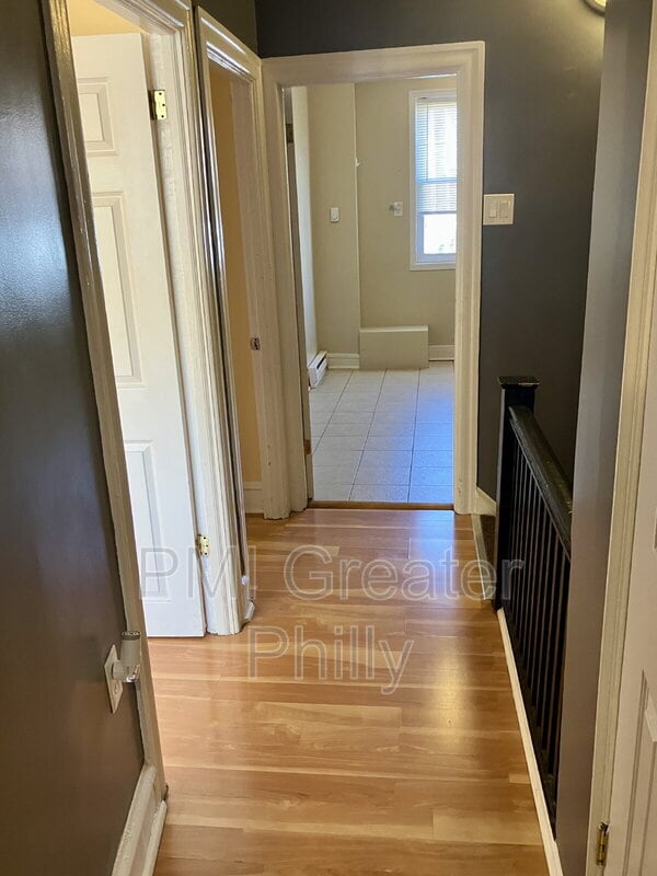 Building Photo - 1705 Bridge St