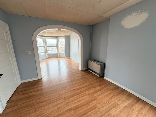 Building Photo - 308 4th St