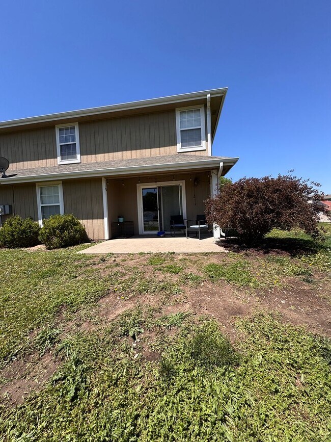 Building Photo - 514 Stonemont Dr
