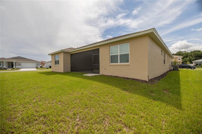 Building Photo - 5711 SW 78th Ave Rd