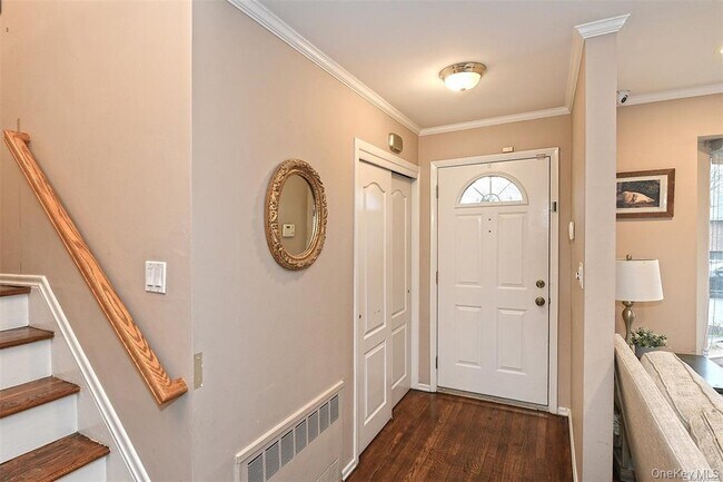 Building Photo - 96 Phipps Ln