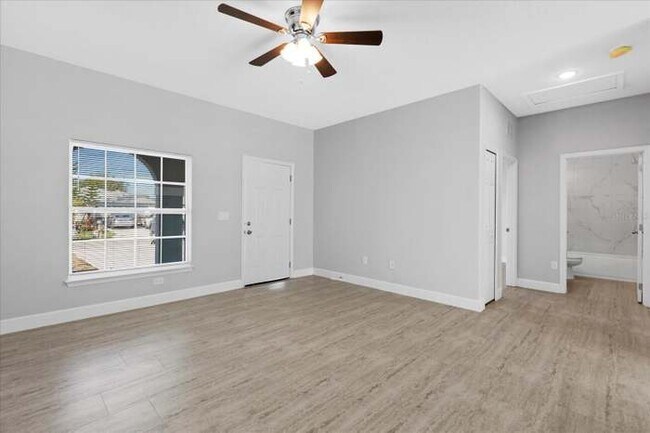 Building Photo - 336 Caen Ct