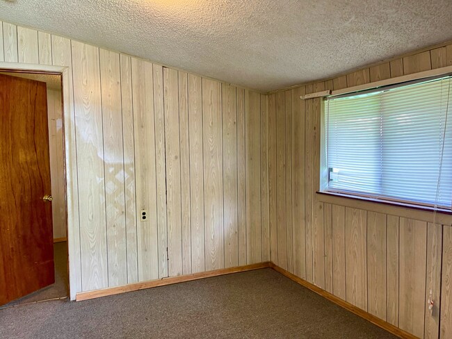 Building Photo - 742-746 Gulf St.