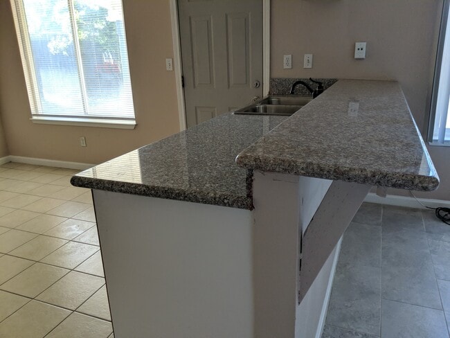 Building Photo - 1533 Jackellen Ln