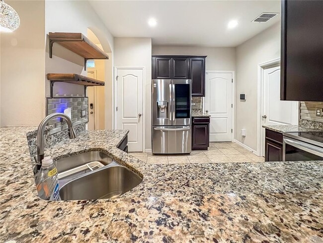 Building Photo - 10846 Verawood Dr